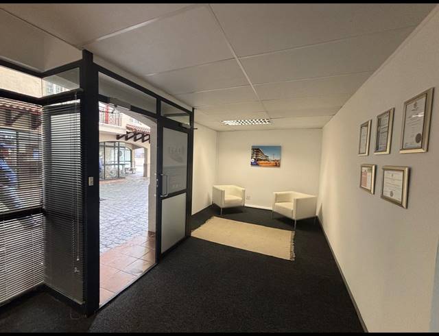94M² OFFICE TO LET IN TYGER VALLEY
